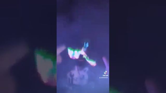 Nightmare Before Christmas – The Opening Song смотреть онлайн