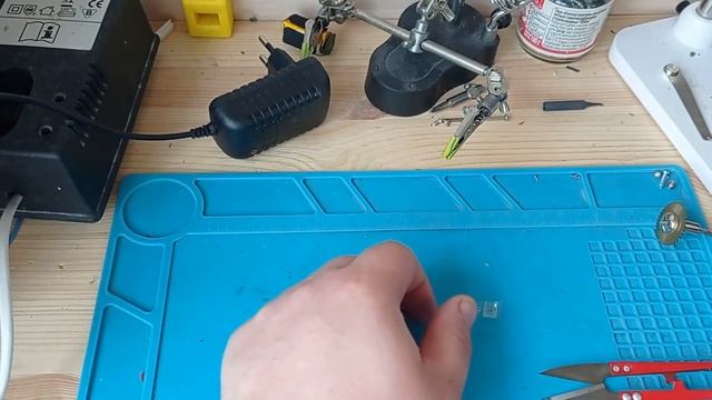 Ватные палочки с Йодным раствором. смотреть онлайн