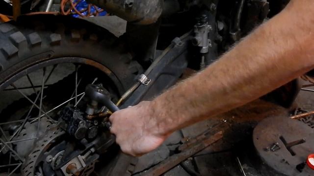 Обслуживание тормозов китайского мотоцикла. Хитрости, нюансы, важные моменты смотреть онлайн