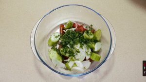 СВЕЖИЙ ГРУЗИНСКИЙ САЛАТ ИЗ ОГУРЦОВ И ПОМИДОРОВ (КП)