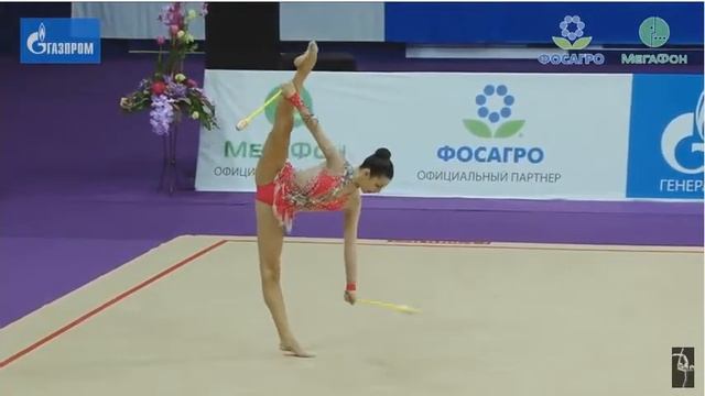Юлия Пестушко - выступление с булавами на Гран При 2016 Москва смотреть онлайн