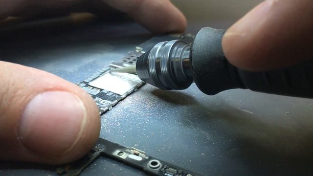 Спил процессора на телефоне iPhone 6 Plus смотреть онлайн