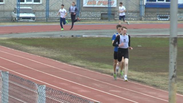 Чемпионат ШГПУ 1000м 3й забег мужчины смотреть онлайн