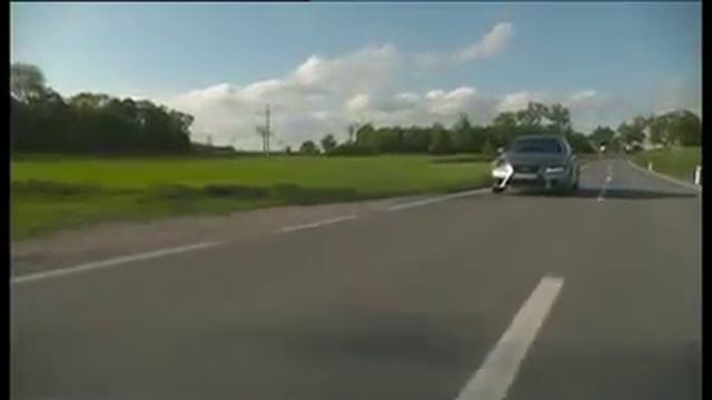 INBENESSERE N° 4 - 2013 Settembre - Lexus IS Hibrid