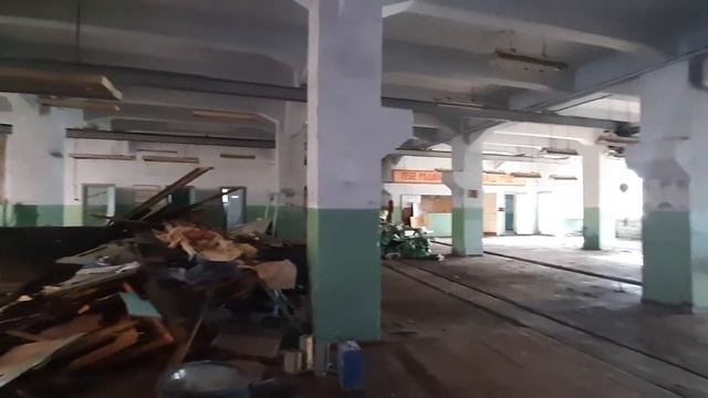 Здание в живописном месте 4570 м² смотреть онлайн
