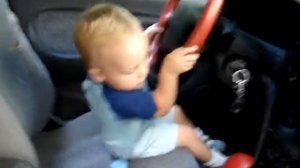 Как научить ребенка управлять автомобилем