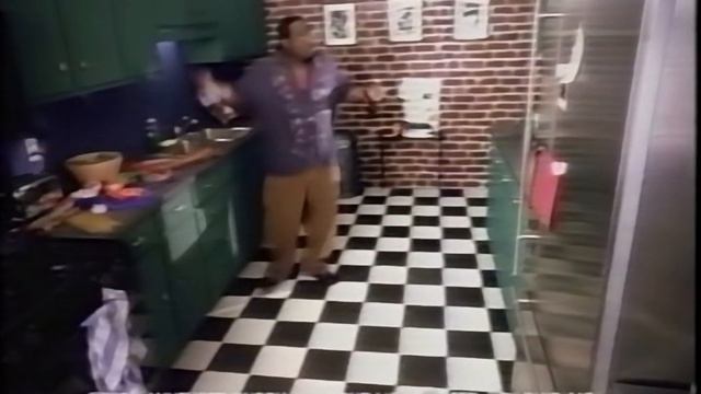 Bud Light- Show Me The Money (2001, 4K, SBXXXV) смотреть онлайн
