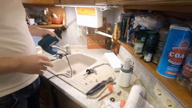Установка полного комплекта для фильтрации воды на основе картриджей 3M™ серии HF смотреть онлайн