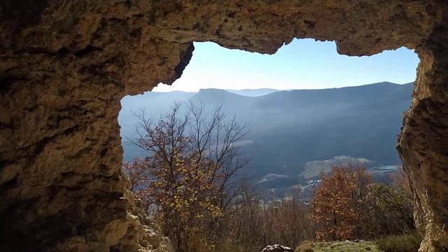 Пещера Коба,гора Коба-Кая,над с.Богатое ущелье.