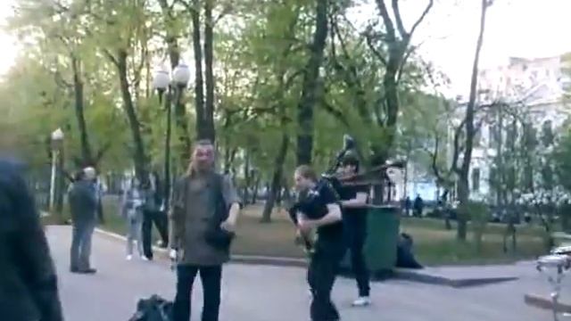 Чистые Пруды игра на волынке смотреть онлайн
