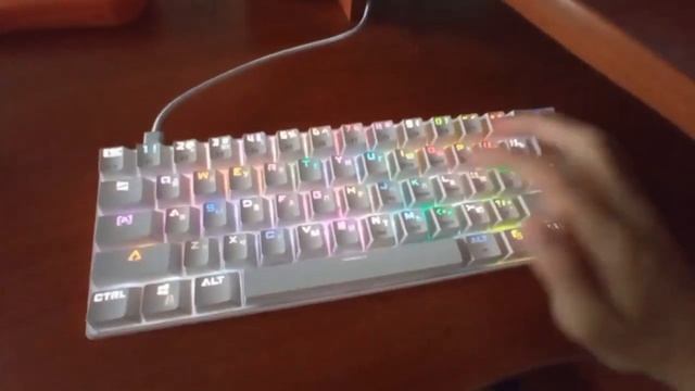 МОЯ ПЕРВАЯ МЕХАНИЧЕСКАЯ КЛАВИАТУРА!!! DEXP TANTO RGB.. смотреть онлайн
