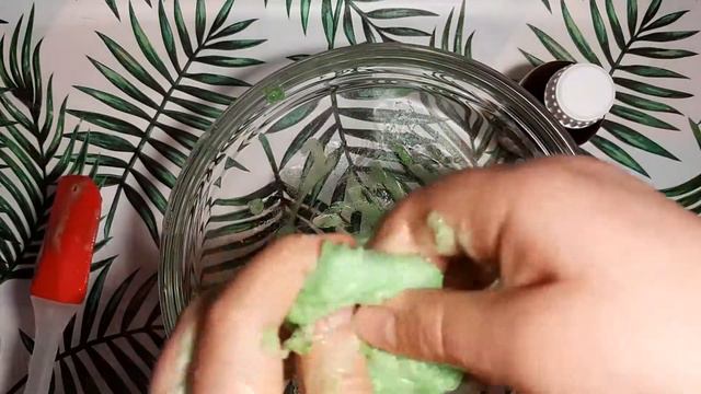 Бабушка делает слайм💕 смотреть онлайн