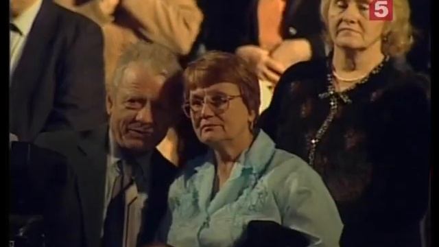 Концерт Иосифа Кобзона "Споёмте, друзья!" смотреть онлайн