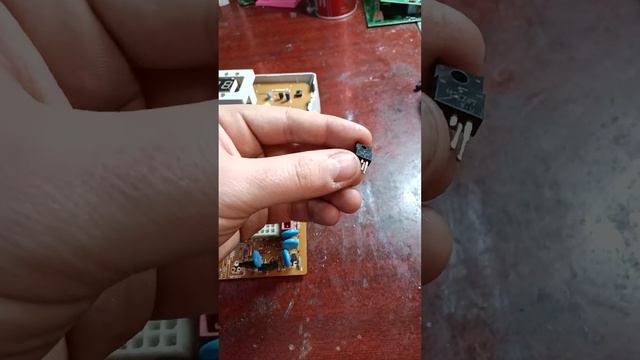 Стиральная машина Samsung одновременно сливает и заливает воду / Легкий ремонт модуля управления смотреть онлайн