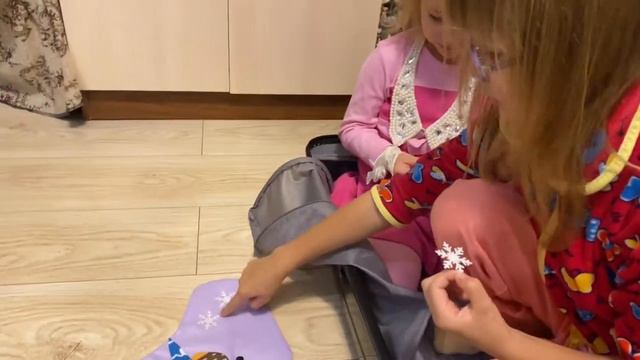 Новый год 2024-подготовиться с нами).Новогодние подарки и украшения. смотреть онлайн