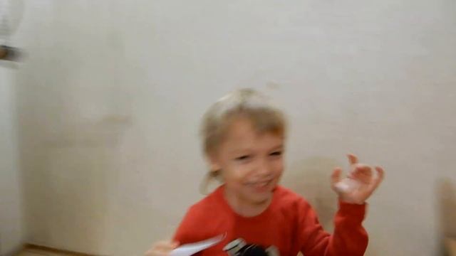 Тема и Сеня притворяется что заболел и не хочет идти в школу смотреть онлайн