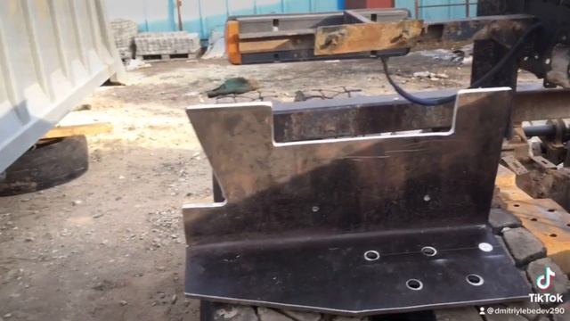 Установка V-тяги на renault Kerax dci 11, ремонт рамы в районе балансира смотреть онлайн