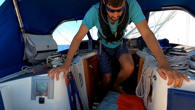 SAILING 24-7 | Our OFFSHORE SAILING Routine | Crossing The Indian Ocean Ep.110