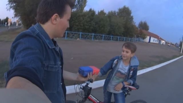 Prank: ПОДАРИЛ БРАТУ Apple iPhone 5S 16GB Space Gray В 12 ЛЕТ!РЕАКЦИЯ НА iPhone 5s смотреть онлайн