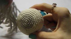 Вяжем волосы для куклы крючком (трессы) English subtitles