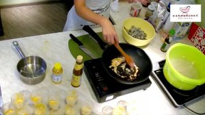 Лапша рамен с креветками по-китайски