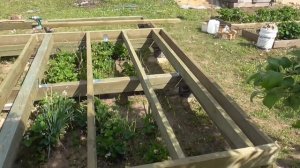 Установка лаг для пола в каркасной бане. 4