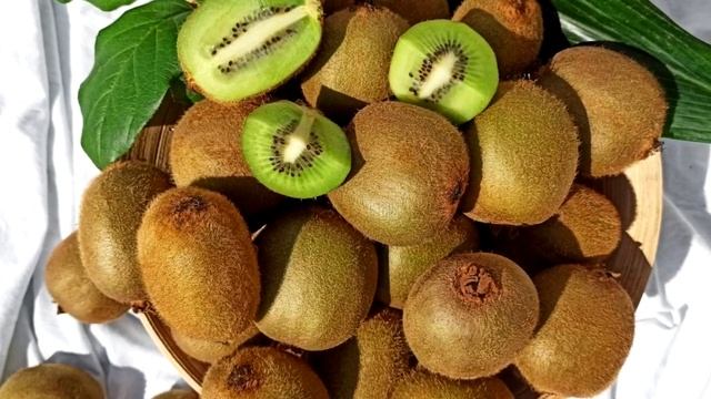 В чем особенность киви перед другими фруктами? Состав и польза фрукта Киви смотреть онлайн