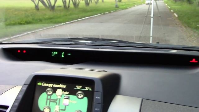 Обзор Toyota Prius смотреть онлайн