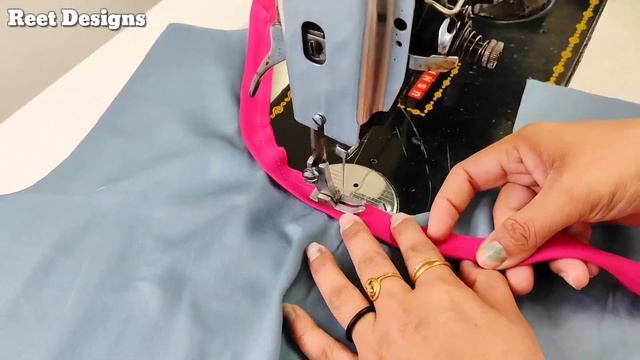 बिना डोरी के Neck पर Piping लगाना सीखें| Round Neck Piping without Dori| Sewing Tips for Beginners смотреть онлайн