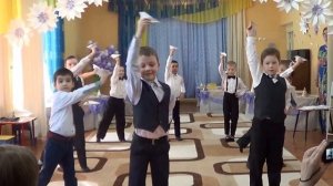 Танец  на Выпускной   Бумажный самолетик