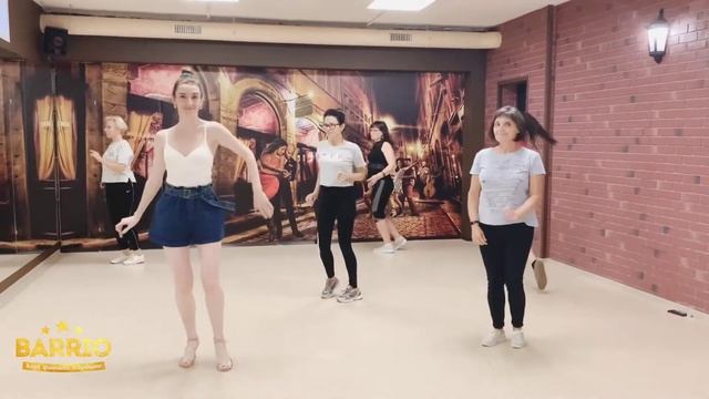 Сальса с Еленой Талашовой, клуб Баррио, Вологда смотреть онлайн