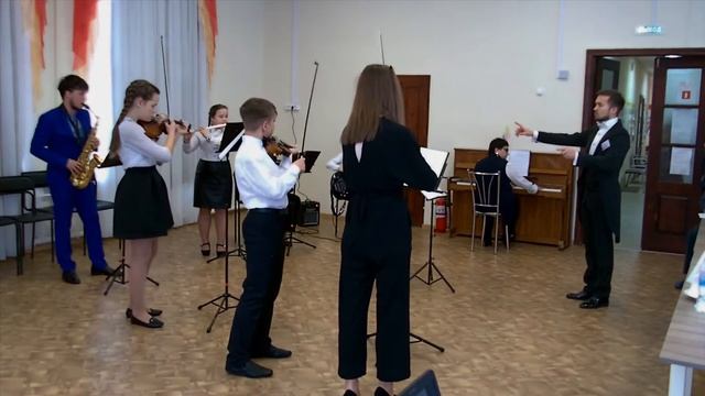 1) Опера «Кармен» тема «Тореадора» Ж.Бизе,«В пещере горного короля» Эдвард Григ, оркестр «Nota bene смотреть онлайн