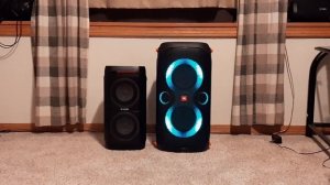 W-King T11 (EQ1, Firmware 2.32) ? JBL Partybox 110 (Bass Boost Off, Boost One) Sound Battle ?