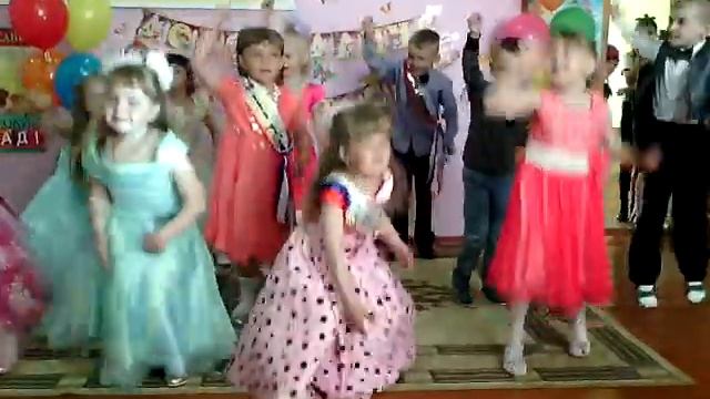 Маленькие гномики смотреть онлайн