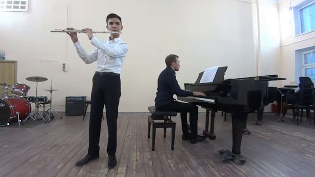 Ж. Бизе "Менуэт" из музыки к драме "Арлезианка" смотреть онлайн