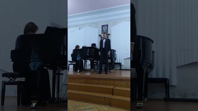 Каляев Артём "Верни мне музыку" смотреть онлайн