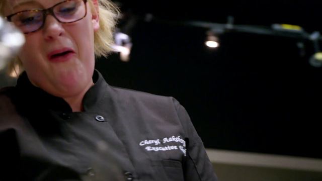 Chef Showdown | Season 3, Episode 2 | Topgolf смотреть онлайн