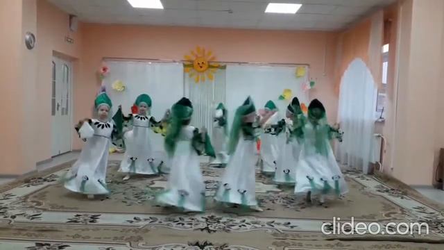 Танцевальная композиция Моя Россия в исполнении студии Русские узоры МБДОУ детского сада №9 г Ново смотреть онлайн