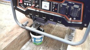 Замена масла в бензогенераторе.