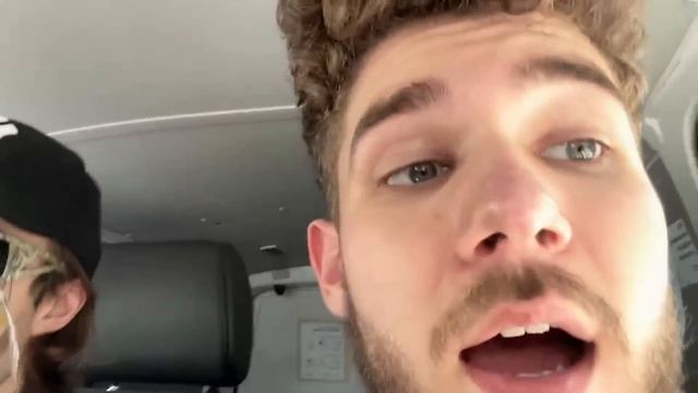 Кореш СОШЕЛ С УМА И НАКРИЧАЛ на ХОЗЯЕВ / Парадеевич, Куертов, PLOHOYPAREN, FRAME TAMER и Exile смотреть онлайн