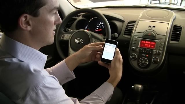 Kia Soul iPhone Bluetooth Sync смотреть онлайн