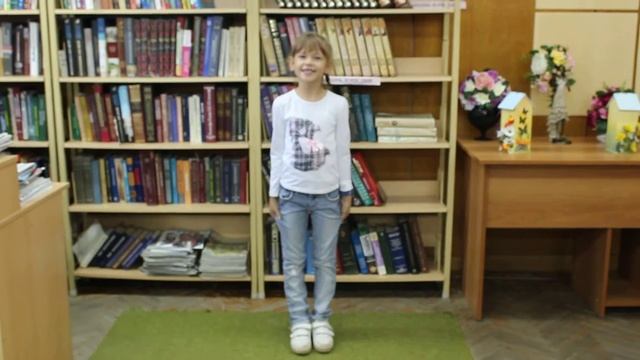 Страна читающая — Элина Прохорова читает произведение «Я долго стоял неподвижно...» И. С. Тургенева смотреть онлайн
