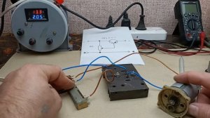 Простой Регулятор Напряжения. Две детали! Своими рука