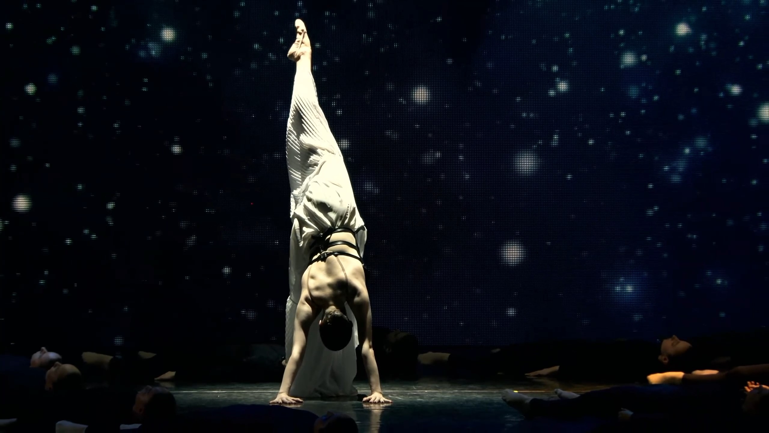 "Неизведанное", «Школа классического танца». "The Unexplored", "Classical Dance School". смотреть онлайн