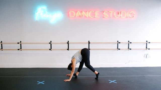 How To Get Flexible Legs- Stretch Routine смотреть онлайн