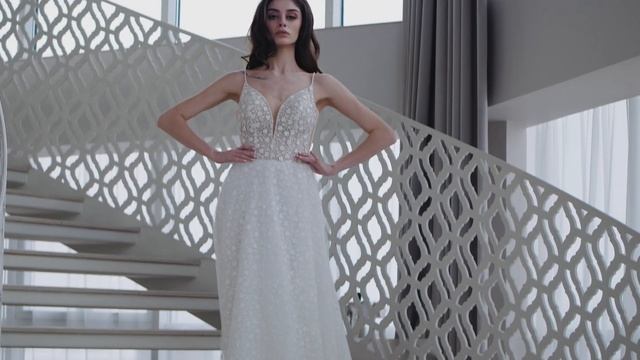 Queen Dress 2021-2110 | Elegance Collection | Свадебное платье | Wedding Dress смотреть онлайн