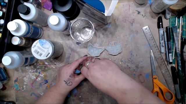 NEW MOD PODGE RESIN  #resin #kellydonovan #knittingandthings #plaidcrafts #modpodgeresin #modpodge