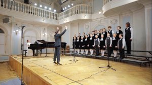 "За грибами" (муз. О. Хромушина, сл. В. Семернина)