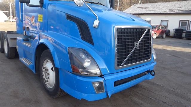 FEATURED TRUCK OF THE WEEK: 2008 Volvo VNL64T Tandem Axle Day Cab Tractor - TRO 0206231 смотреть онлайн