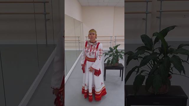 ВАЛЕНТИНА ПЕТРОВА с песней 